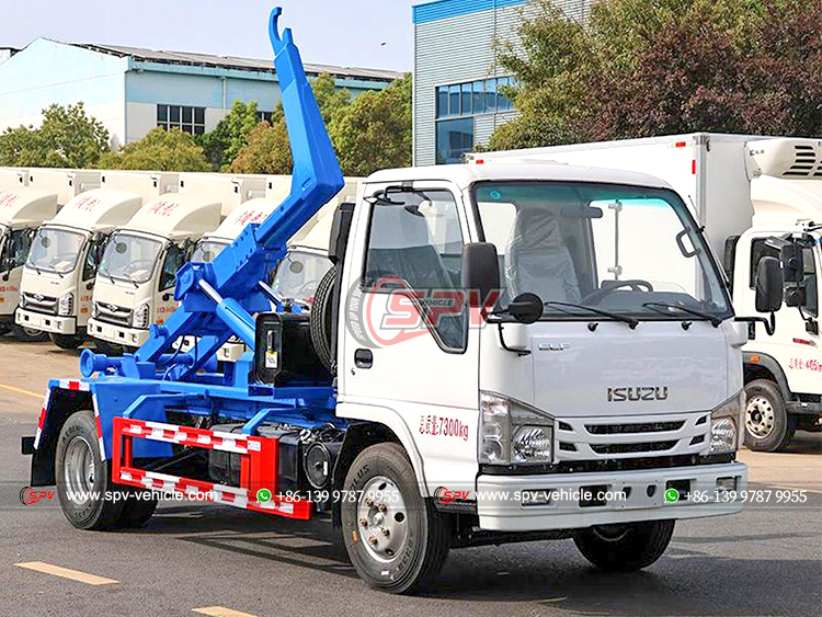 ISUZU 100P Waste Collection Wagon - Front Right Side
